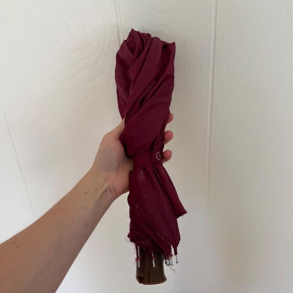 Unbranded Burgundy Umbrella - Picture 8 of 8